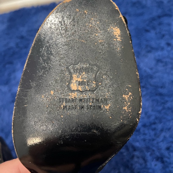 Stuart Weitzman Elegant Black and Cream Lace Heels - Picture 4 of 10